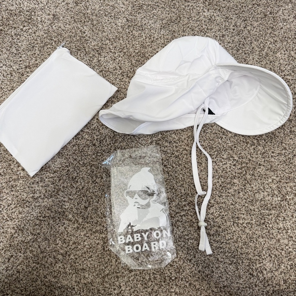 ROMS Baby Sun Hat UPF50+ – White – New with Pouch + Decal